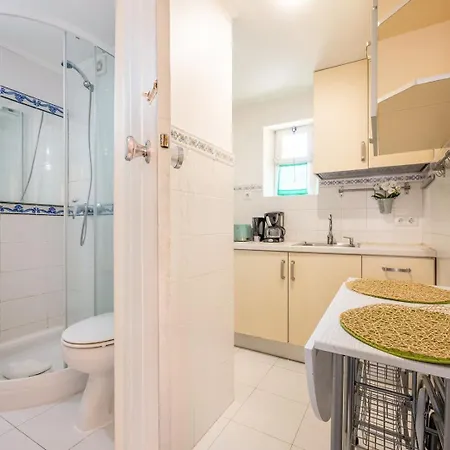 Guestready - Colorful Marreiros Heart