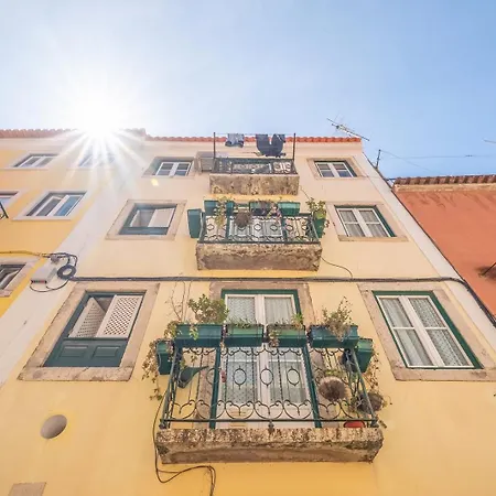 Guestready - Colorful Marreiros Heart * Lisboa